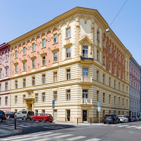 Apartments With The Lions براغ المظهر الخارجي الصورة